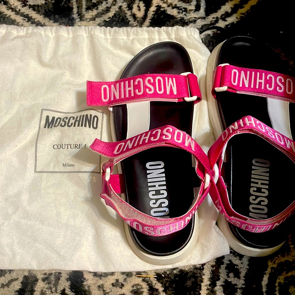 Moschino Pink and white Velcro strap sandals. Euro 40 in US 9.5 or 10.